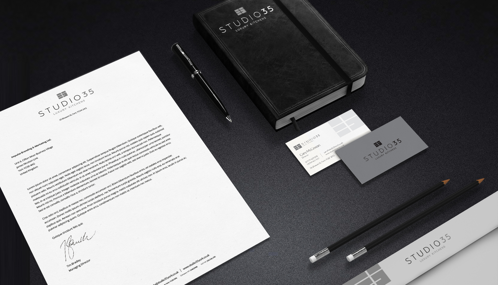 http://Studio%2035%20-%20Stationary